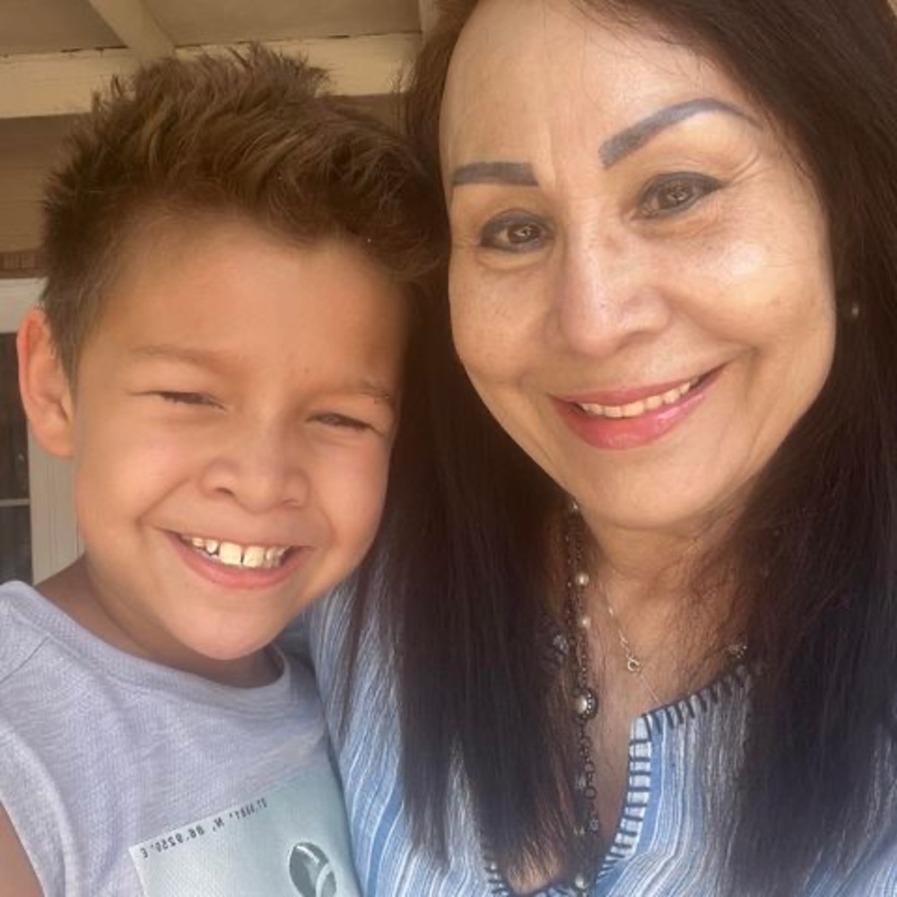 Meet your Posher, Rosario